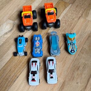 Bundle of 8 McDonald’s Hot Wheels & Monster Jam Trucks 2019 & 2022 🏎️